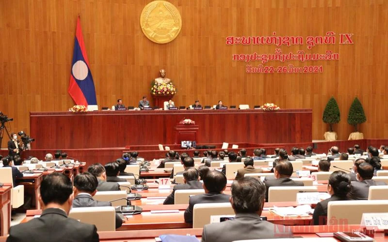 Toàn cảnh phiên khai mạc kỳ họp thứ nhất Quốc hội Lào khóa IX.