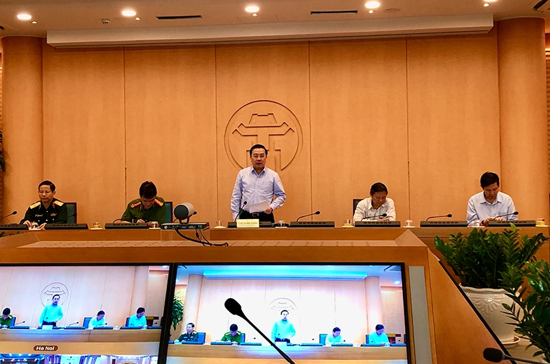 Phó Chủ tịch UBND TP Hà Nội Chử Xuân Dũng kết luận cuộc họp.
