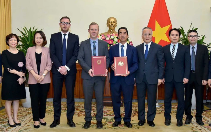 Lễ trao đổi Công hàm khẳng định ngày có hiệu lực của Hiệp định Thương mại tự do giữa Cộng hòa xã hội chủ nghĩa Việt Nam và Liên hiệp Vương quốc Anh và Bắc Ireland (UKVFTA).