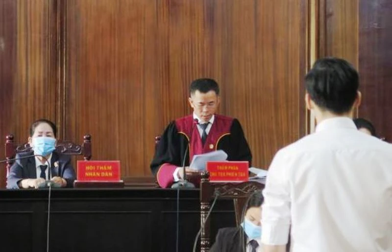 Phiên tòa xét xử bị cáo Dương Tấn Hậu.