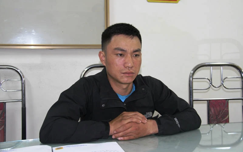 Đối tượng Chảo Ông Khé bị công an Lào Cai bắt sau 12 giờ gây án mạng.