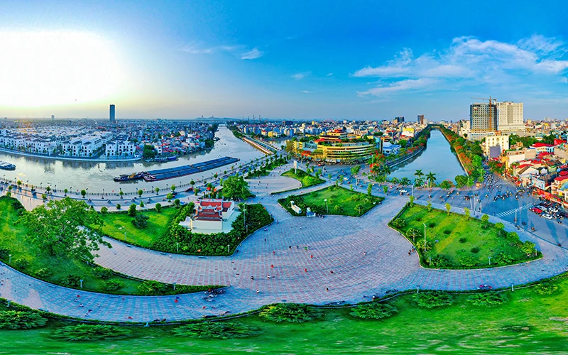 Bến xe Tam Bạc được giải tỏa để hình thành dải công viên cây xanh rộng và đẹp giữa trung tâm TP Hải Phòng. Ảnh: ÐỨC NGHĨA