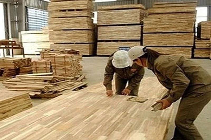 Cước vận tải, container tăng cao tạo áp lực làm giảm sức cạnh tranh ngành gỗ.