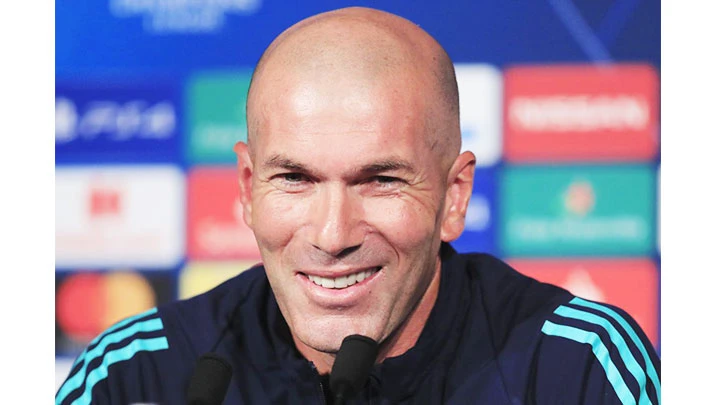 Zinedine Zidane đi vào lịch sử Champions League