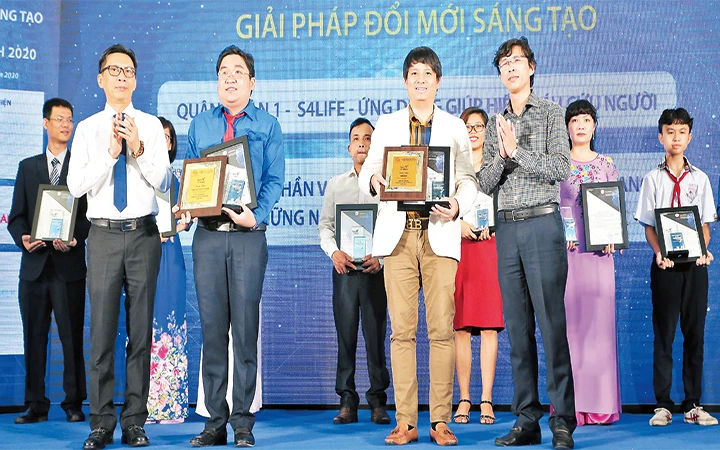 Trao Giải thưởng Đổi mới sáng tạo và Khởi nghiệp TP Hồ Chí Minh năm 2020.
