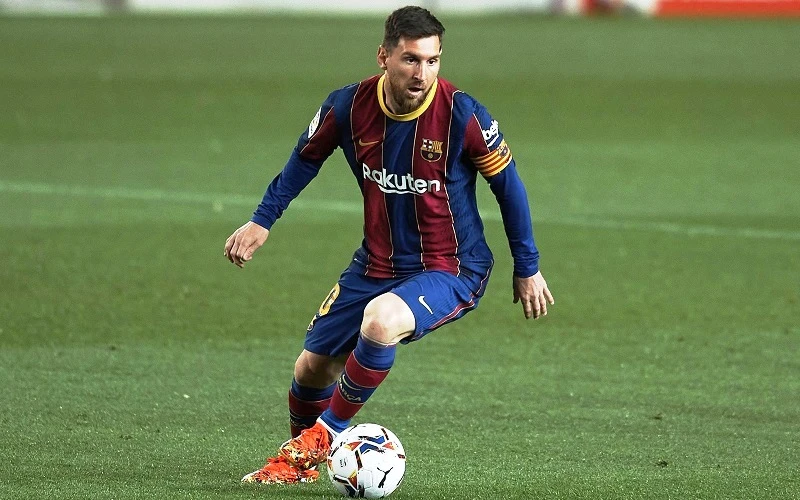 Việc sở hữu siêu sao Lionel Messi, cầu thủ được trả lương cao nhất thế giới giúp Barca tạo ra tầm ảnh hưởng lớn trên thị trường. (Ảnh: Getty Images)