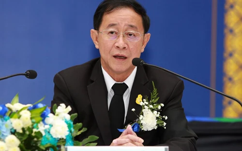 Bộ trưởng Tài chính Thái Lan - Arkhom Termpittayapaisith. (Ảnh Asian Business Report)