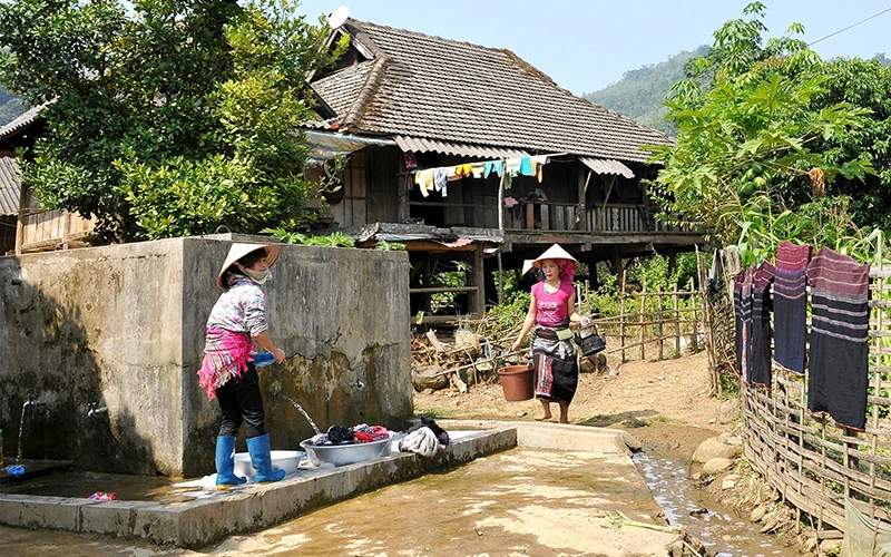 Dự án nước sạch đến với người dân xã Bản Hon, huyện Tam Ðường (Lai Châu). Ảnh: THANH TRÚC