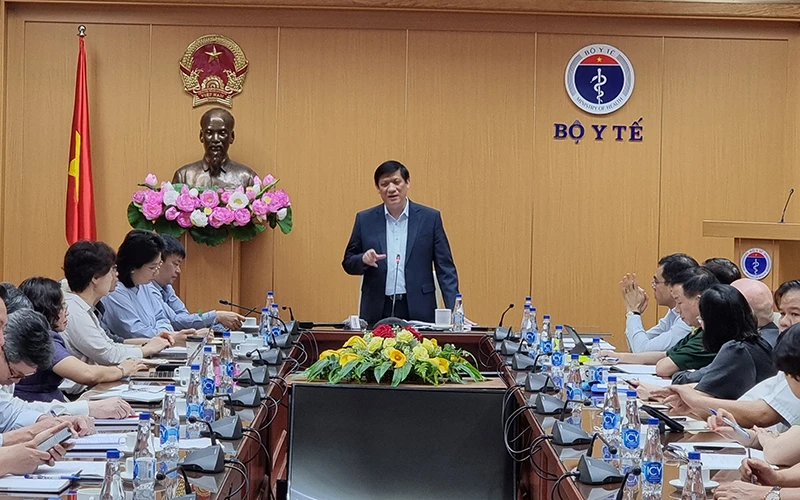 GS, TS Nguyễn Thanh Long, Bộ trưởng Y tế phát biểu tại hội nghị.