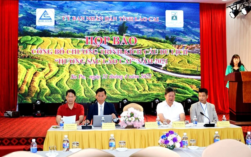 UBND tỉnh Lào Cai tổ chức họp báo kích cầu du lịch năm 2021.