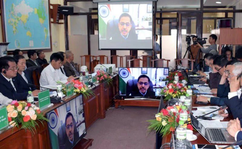 Đại sứ Ấn Độ tại Việt Nam phát biểu trực tuyến.