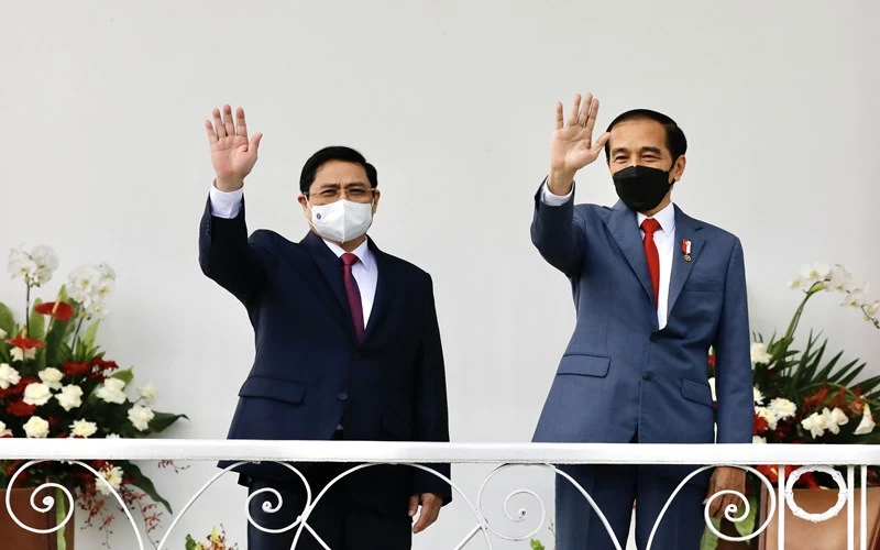 Tổng thống Indonesia Joko Widodo đón tiếp và hội đàm với Thủ tướng Chính phủ Phạm Minh Chính tại Dinh Tổng thống ở thành phố Bogor. (Ảnh: VGP)