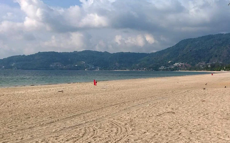 Kế hoạch mở cửa du lịch “Hộp cát Phuket” đang bị làn sóng lây nhiễm Covid-19 mới đe dọa. (Ảnh: Bưu điện Bangkok) 