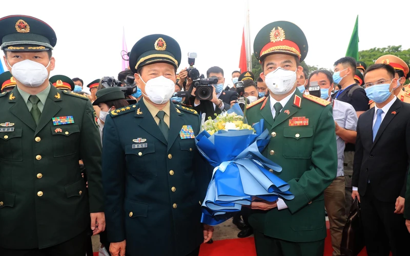 Bộ trưởng Quốc phòng Trung Quốc Ngụy Phượng Hòa chủ trì Lễ đón Bộ trưởng Quốc phòng Phan Văn Giang.