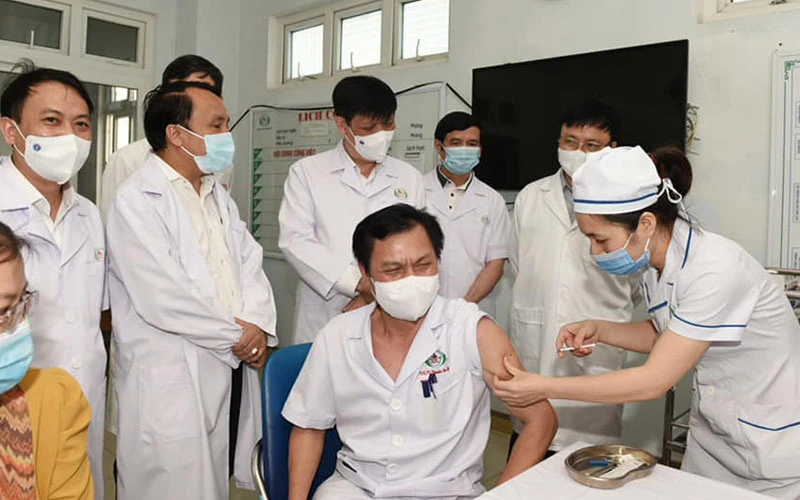 Hệ thống y tế Việt Nam đáp ứng xử trí các phản ứng, tai biến sau tiêm vaccine Covid-19