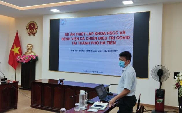 BSCK II Trần Thanh Linh, BV Chợ Rẫy trình bày về việc thiết lập khu điều trị bệnh nhân Covid-19 tại Kiên Giang.