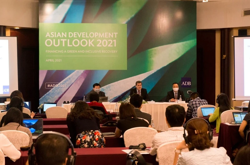 Công bố báo cáo Triển vọng phát triển châu Á.