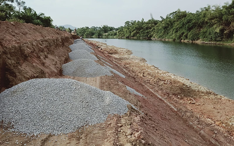 Công trình kè sông Cầu chống sạt lở đoạn qua phường Can Giá, TP Thái Nguyên (tỉnh Thái Nguyên) được xây dựng hoàn thành trước mùa mưa, lũ năm nay.
