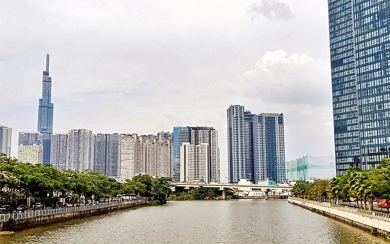 Một góc đô thị TP Hồ Chí Minh hôm nay.