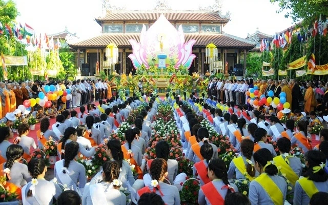 Đại lễ Phật đản năm 2019 cử hành tại Tổ đình chùa Từ Đàm - TP Huế.