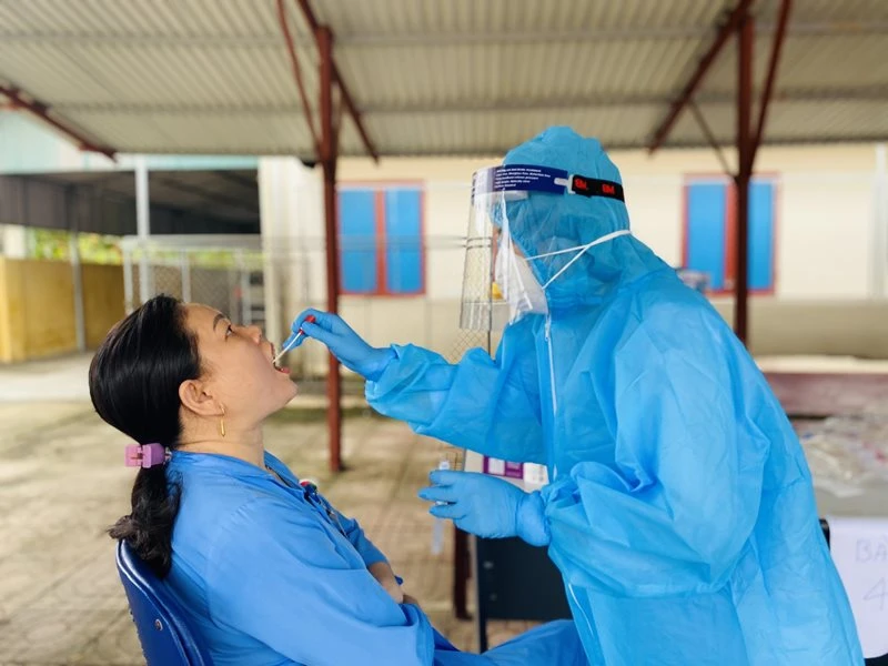 Tất cả cán bộ, nhân viên y tế ở Hà Tĩnh âm tính với SARS-CoV-2