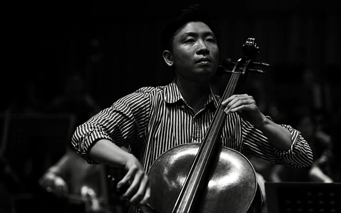 Nghệ sĩ cello Phan Đỗ Phúc sẽ trình diễn tại chương trình hòa nhạc. Ảnh: Hanoigrapevine.