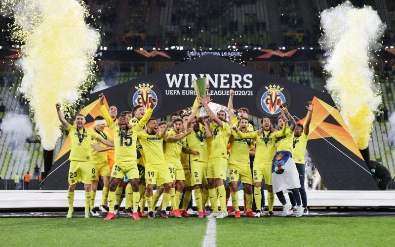 Villarreal giành danh hiệu cấp châu lục đầu tiên trong lịch sử đội bóng. (Ảnh: UEFA Europa League)