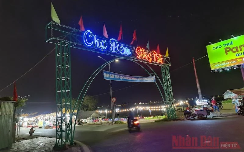 Từ ngày 1-6, chợ đêm Sông Trà, TP Quảng Ngãi (Quảng Ngãi) chấm dứt hoạt động. 