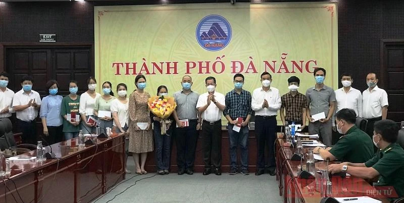 Đà Nẵng tăng cường bác sĩ hồi sức tích cực hỗ trợ Bắc Giang điều trị Covid-19.
