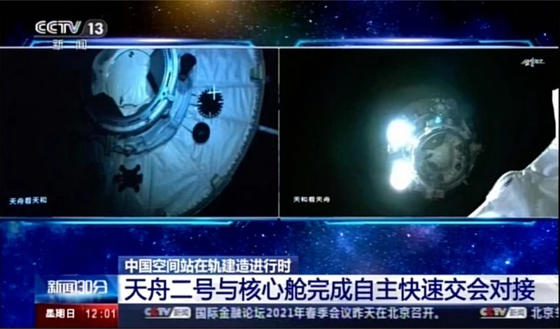 Tàu vũ trụ Thiên Châu 2 chở nhiên liệu và vật tư cho phi hành đoàn tương lai đã tự động cập bến trạm vũ trụ mới của Trung Quốc vào ngày 30-5. Ảnh: CCTV.