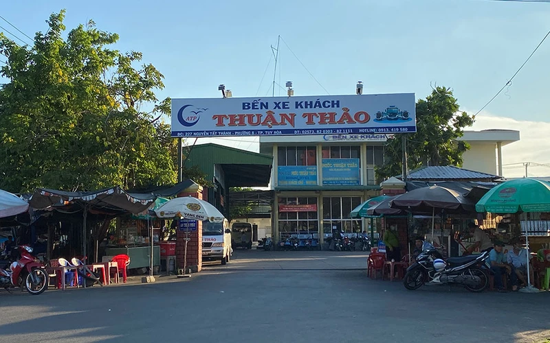 Bến xe Thuận Thảo, thành phố Tuy Hòa, Phú Yên ngày thường có hàng chục lượt xe đi về từ thành phố Hồ Chí Minh. 