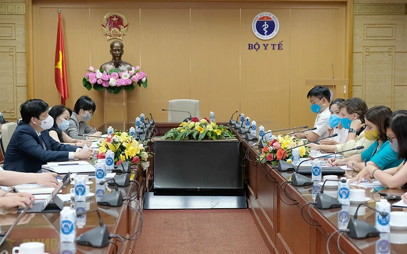 Bộ Y tế đề nghị UNICEF thúc đẩy COVAX sớm cung ứng vaccine phòng Covid-19 cho Việt Nam