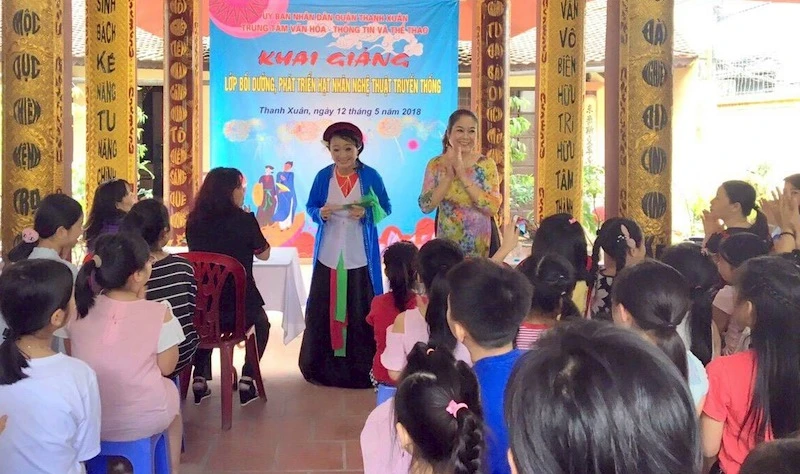 Khai giảng lớp bồi dưỡng, phát triển nghệ thuật truyền thống tại Trung tâm Văn hóa - Thông tin và Thể thao Thanh Xuân (TP Hà Nội).