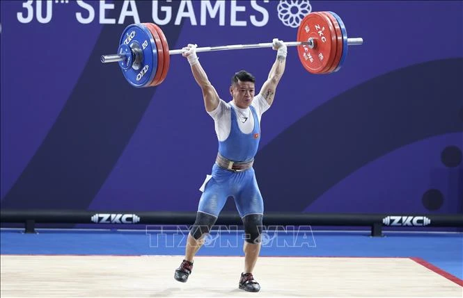 Vận động viên cử tạ Kim Tuấn từng giành Huy chương Bạc ở hạng cân 61kg tại kỳ SEA Games 30.