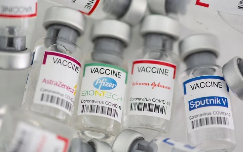 Các loại vaccine ngừa Covid-19. (Ảnh: Reuters)