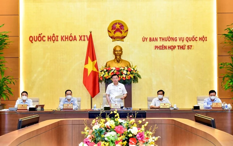 Chủ tịch Quốc hội Vương Đình Huệ phát biểu bế mạc phiên họp.
