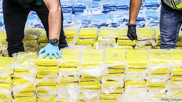 Số lượng lớn ma túy bị thu giữ tại cảng Rotterdam của Hà Lan. Ảnh: GETTY IMAGES