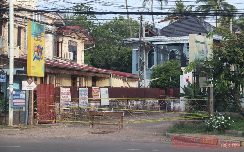 Các khu vực đỏ, nơi phát hiện ca nhiễm Covid-19 tại Thủ đô Vientiane bị nghiêm cấm ra vào.
