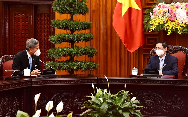 Thủ tướng Phạm Minh Chính tiếp Bộ trưởng Ngoại giao Singapore.