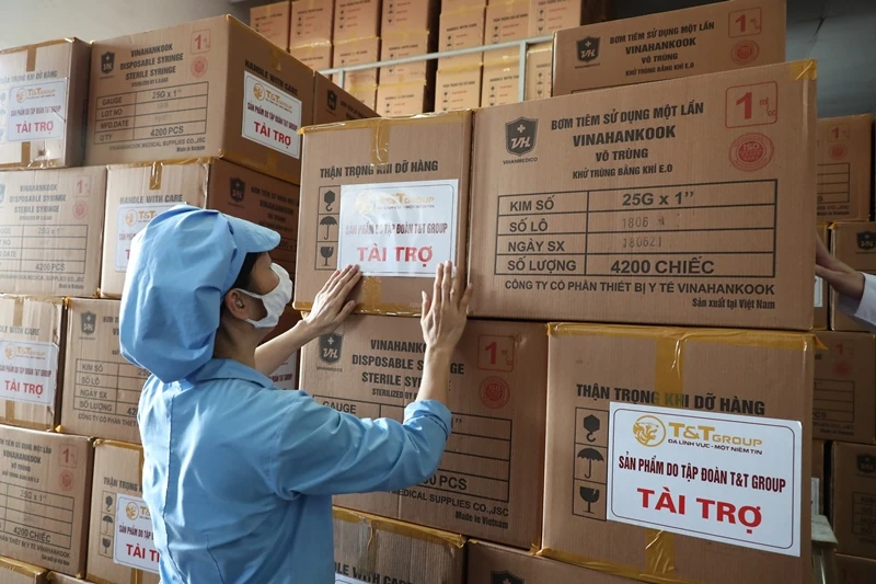 T&T Group “tiếp sức” 500 nghìn bộ bơm tiêm vaccine Covid-19 cho TP Hồ Chí Minh