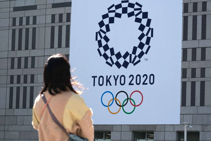 Biểu tượng Thế vận hội mùa Hè Tokyo 2020 tại Tokyo, Nhật Bản. (Ảnh: TTXVN)