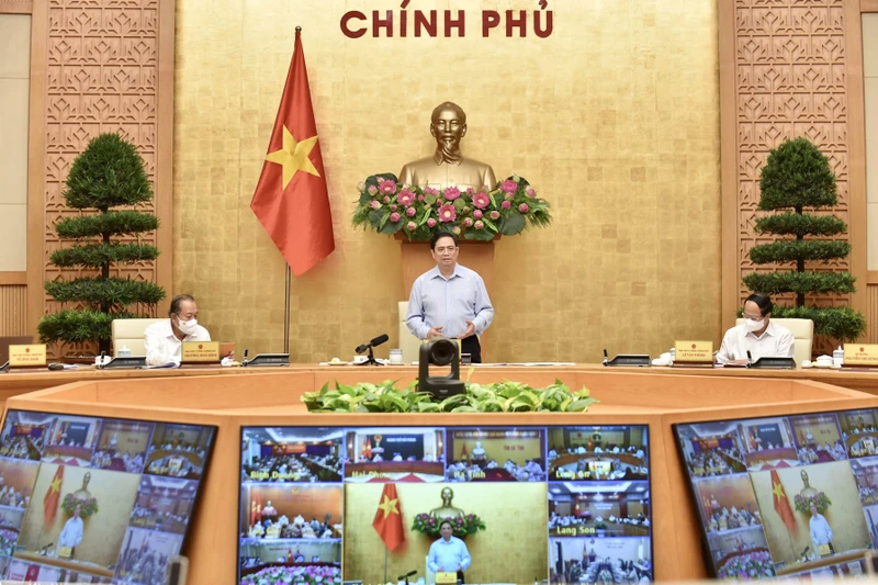 Thủ tướng Chính phủ Phạm Minh Chính phát biểu kết luận tại cuộc họp trực tuyến về phòng, chống dịch Covid-19. (Ảnh: VGP)