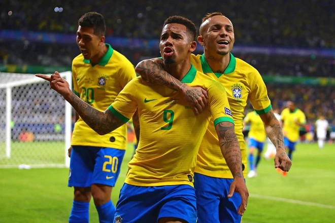 Brazil thẳng tiến tứ kết. (Ảnh: Getty)
