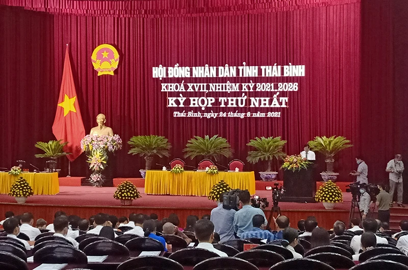 Quang cảnh Kỳ họp thứ nhất Hội đồng nhân dân tỉnh Thái Bình khóa XVII, nhiệm kỳ 2021-2026.