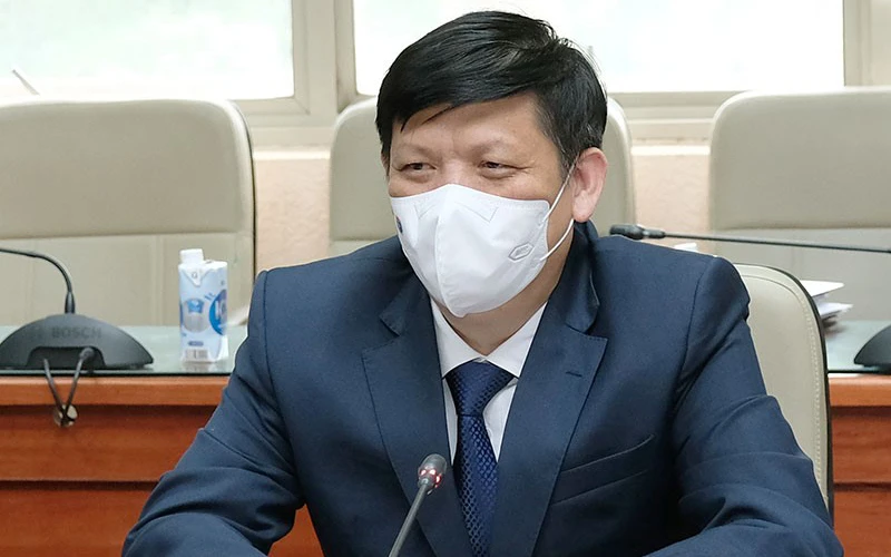 GS, TS Nguyễn Thanh Long - Uỷ viên Trung ương Đảng, Bộ trưởng Y tế đã tiếp và làm việc cùng hai tập đoàn của Hàn Quốc là SK và Samsung.