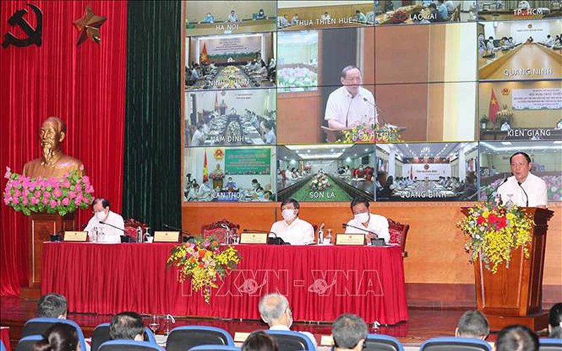 Bộ trưởng Bộ Văn hóa, Thể thao và Du lịch Nguyễn Văn Hùng phát biểu tại điểm cầu Hà Nội. (Ảnh:TTXVN) 