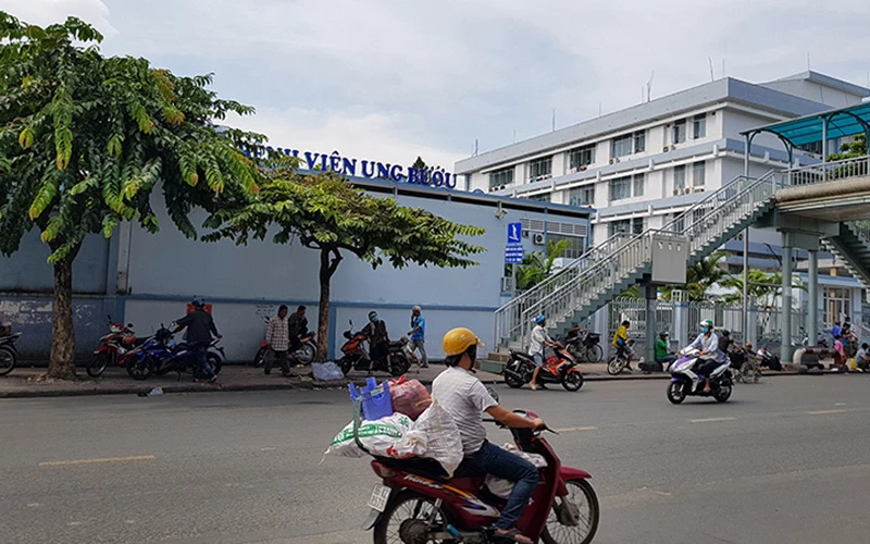 Bệnh viện Ung bướu cơ sở 1 TP Hồ Chí Minh phong tỏa một số khu vực