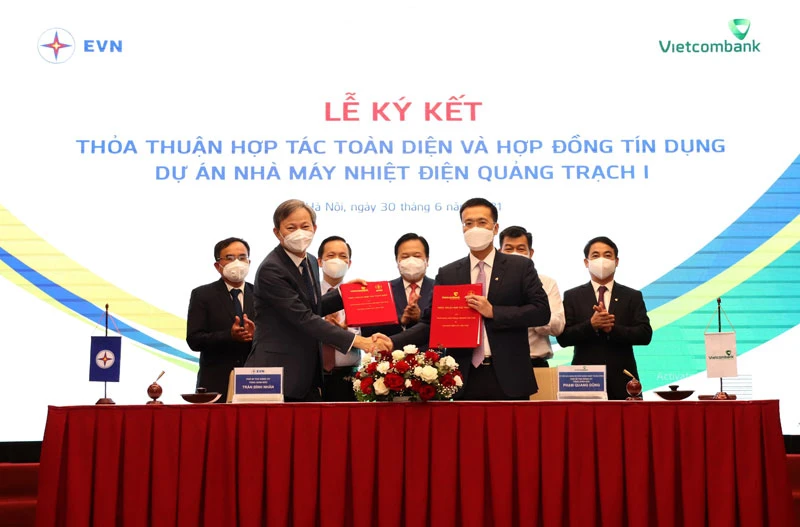 Ký thỏa thuận hợp tác toàn diện và Hợp đồng tín dụng tài trợ Dự án Nhiệt điện Quảng Trạch 1