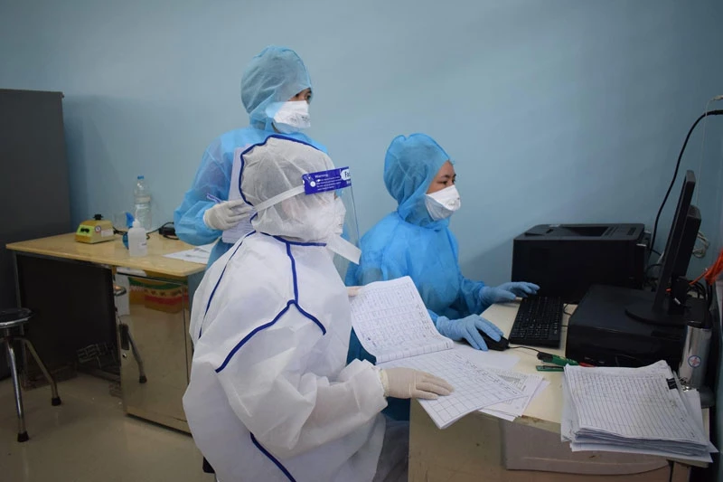 Tăng cường lấy mẫu xét nghiệm tại CDC Phú Yên.