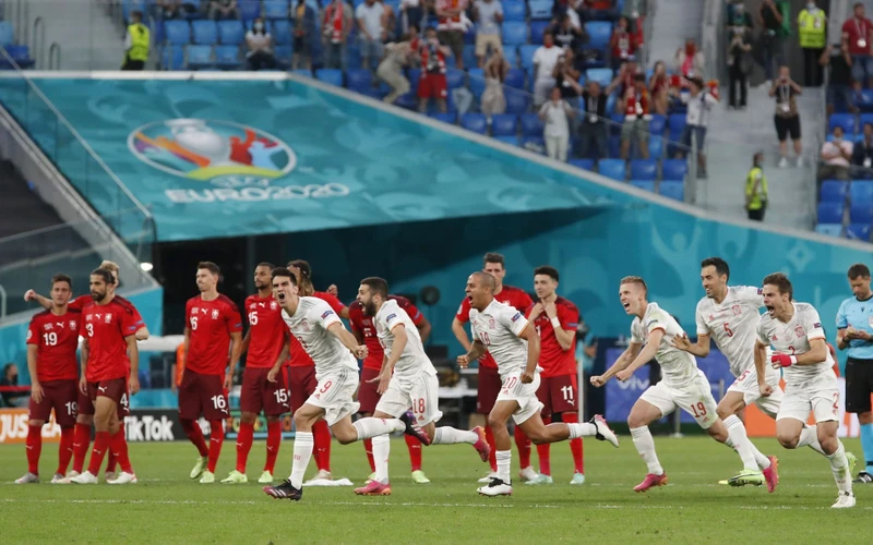 Tây Ban Nha vào bán kết Euro 2020 sau màn đấu súng cân não với Thụy Sĩ. (Ảnh: Reuters)